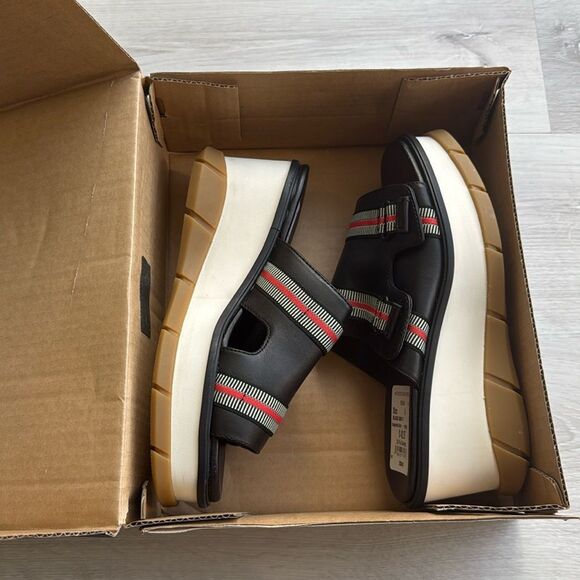 Sorel Joanie III Slide Women's Black and Red Sandals size 9 NWT in box - Picture 8 of 12